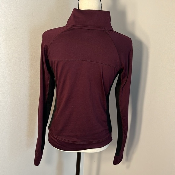 PINK Victoria’s Secret Women’s Purple/Black Ultimate 1/4 Zip Athletic Top Sz S - Picture 3 of 4